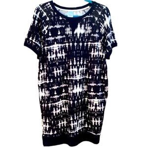 Secret Treasures Pocketed Tie Dye Sweatshirt Dress Black and White Small